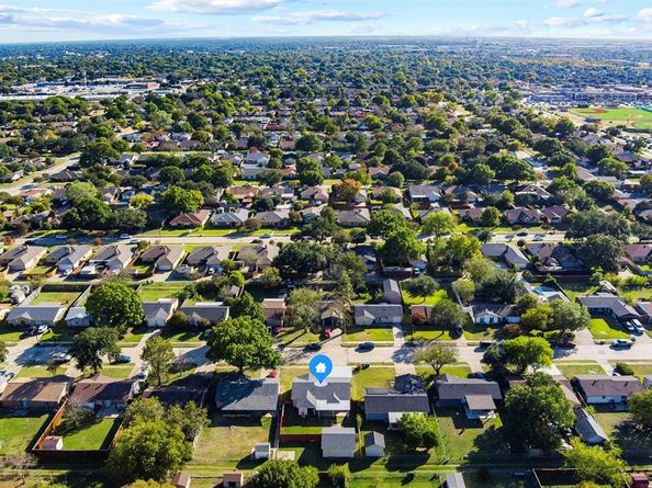 1801  Homestead Place , Garland Texas 75044