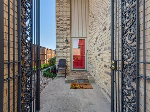 2016  Via Miramonte  , Carrollton Texas 75006