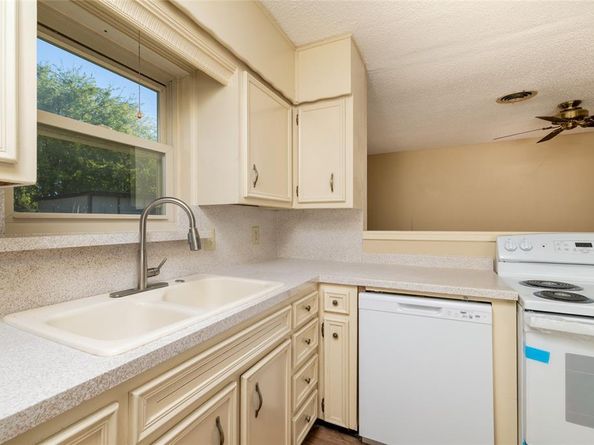 2720  Cedar Park Boulevard , Richland Hills Texas 76118