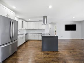 13906  Dennis Lane , Farmers Branch Texas 75234