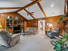 527  Tiffany Trail , Richardson Texas 75081