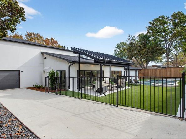 2405  Mesa Drive , Richardson Texas 75080