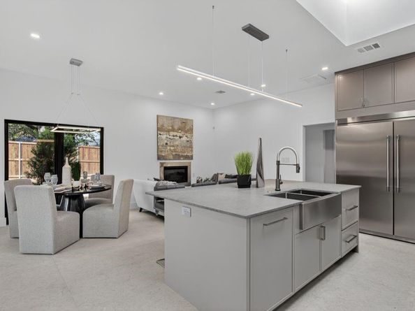 2405  Mesa Drive , Richardson Texas 75080