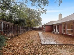 617  Madeline Court , Azle Texas 76020