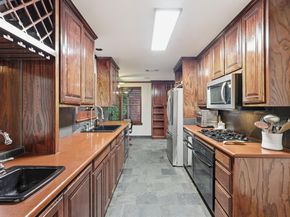 2341  Lofton Terrace , Fort Worth Texas 76109