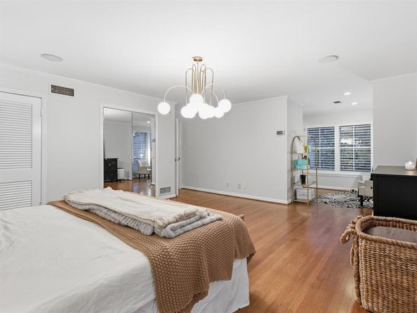 2341  Lofton Terrace , Fort Worth Texas 76109