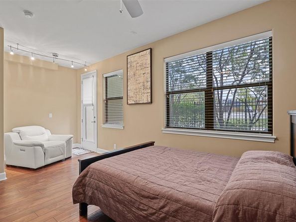 1717  Annex Avenue  602, Dallas Texas 75204