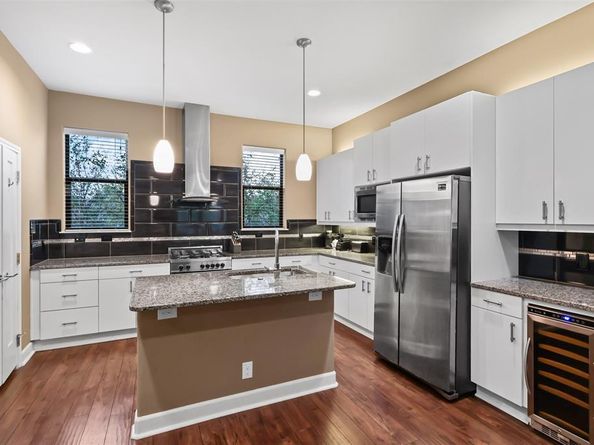 1717  Annex Avenue  602, Dallas Texas 75204