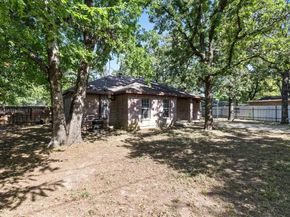 5720  Frisco Avenue , Forest Hill Texas 76119