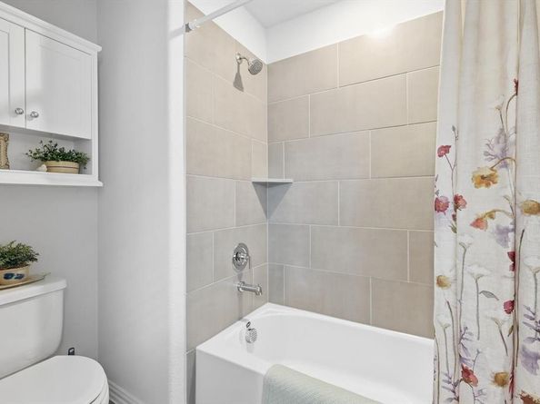 2645  Kings Canyon Mews , Corinth Texas 76210