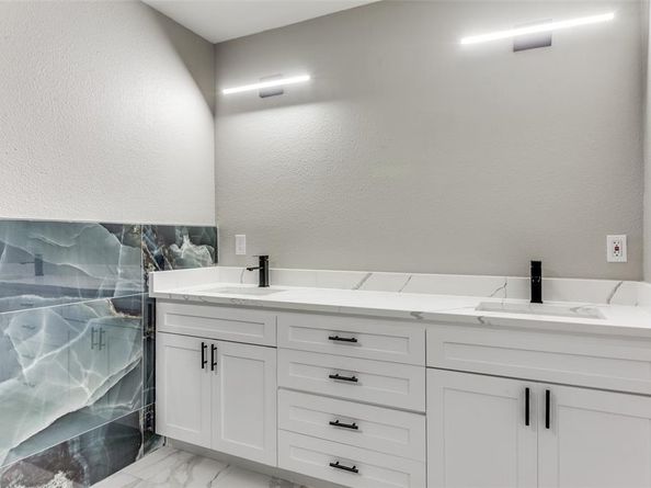 1420  Meadow Lane Terrace , Fort Worth Texas 76112