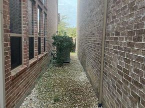 6655  Deleon Street , Irving Texas 75039