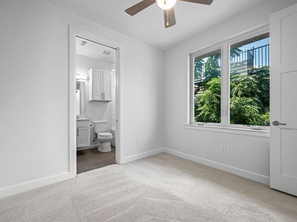 2016 N Fitzhugh Avenue  105, Dallas Texas 75204