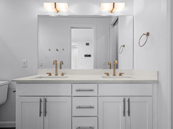 2016 N Fitzhugh Avenue  105, Dallas Texas 75204