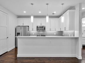 2016 N Fitzhugh Avenue  105, Dallas Texas 75204