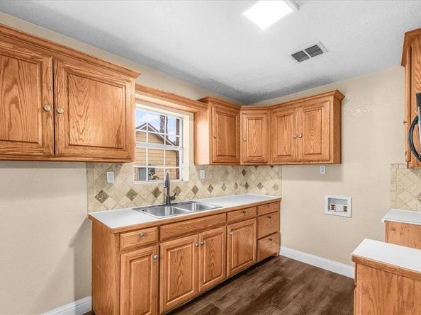 3640  6th Avenue , Fort Worth Texas 76110