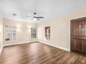 3640  6th Avenue , Fort Worth Texas 76110