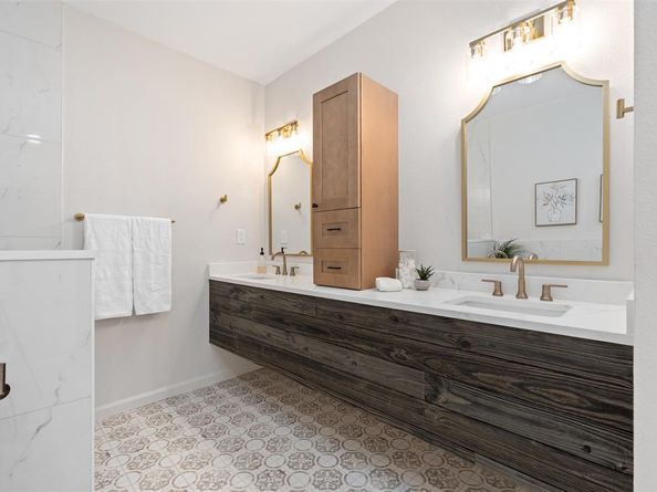 7255  Crossbow Court , Fort Worth Texas 76133