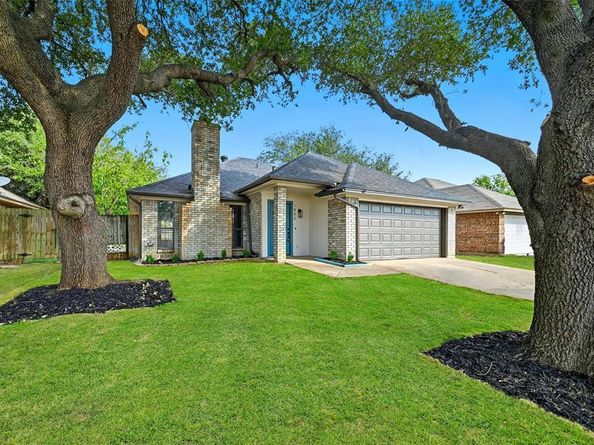 1940  Berrybrook Drive , Fort Worth Texas 76134