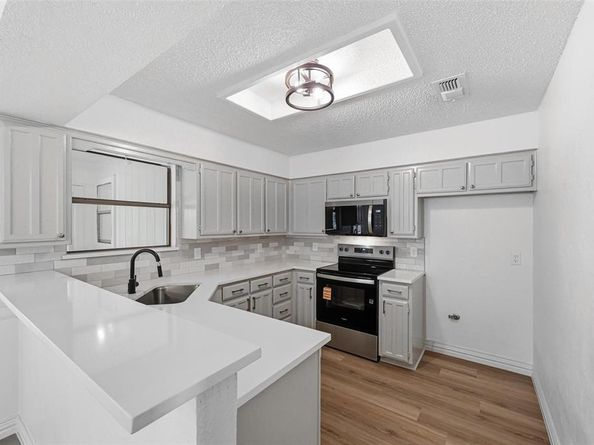 1940  Berrybrook Drive , Fort Worth Texas 76134