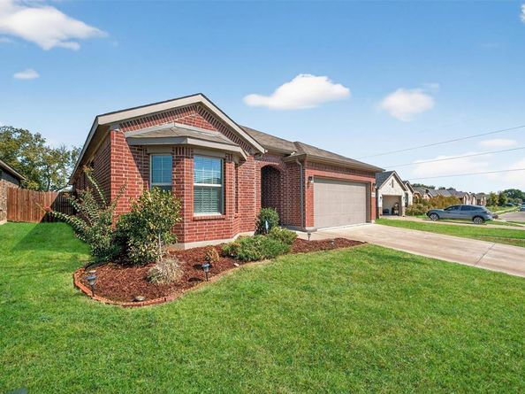 1029  Nicole Way , Fort Worth Texas 76028