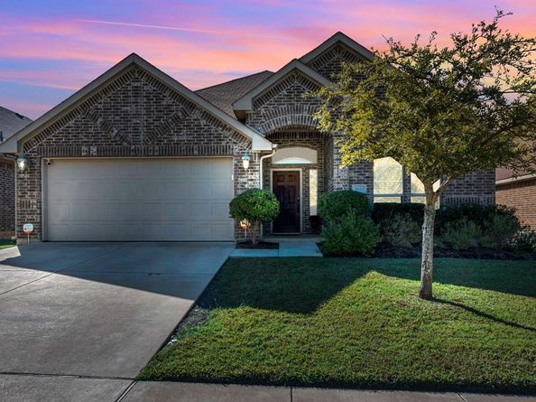 3920  Hollow Lake Road , Fort Worth Texas 76262