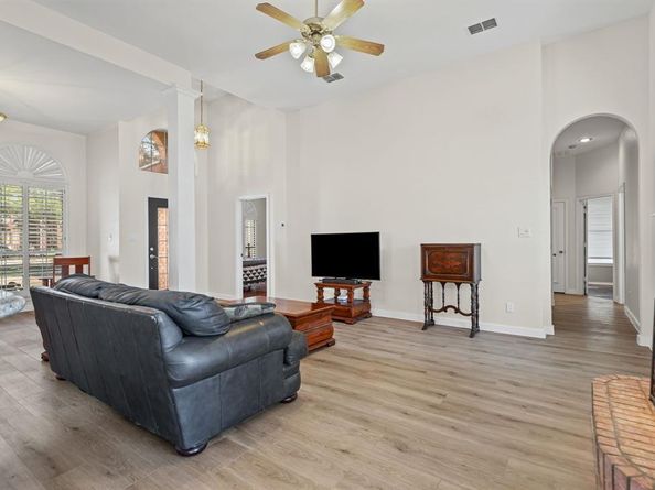 3719  Canon Gate Circle , Carrollton Texas 75007