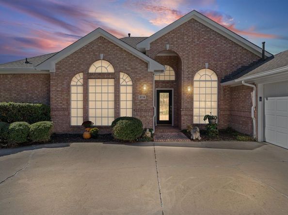 3719  Canon Gate Circle , Carrollton Texas 75007