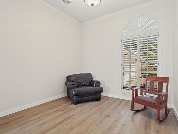 3719  Canon Gate Circle , Carrollton Texas 75007