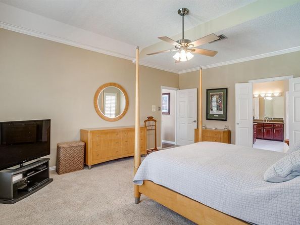 2801  Pomponessett Drive , Arlington Texas 76001
