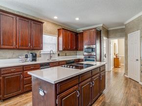 2801  Pomponessett Drive , Arlington Texas 76001