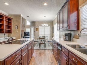 2801  Pomponessett Drive , Arlington Texas 76001