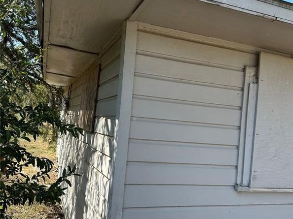 2435  Iroquois Street , Dallas Texas 75212