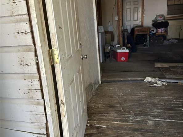 2435  Iroquois Street , Dallas Texas 75212