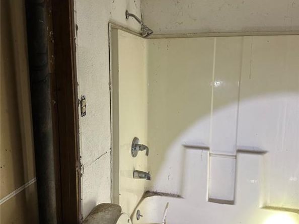 2435  Iroquois Street , Dallas Texas 75212