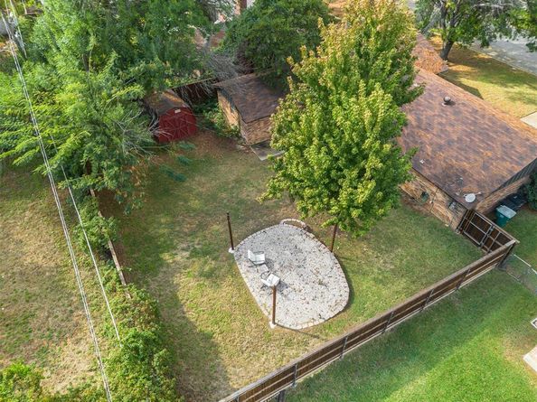 1613  Janice Lane , Fort Worth Texas 76112