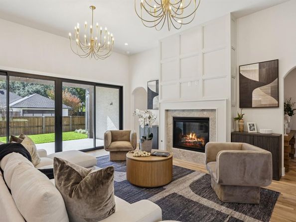 6619  Robin Willow Court , Dallas Texas 75248