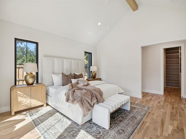 6619  Robin Willow Court , Dallas Texas 75248