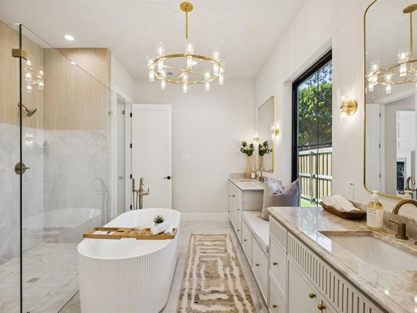 6619  Robin Willow Court , Dallas Texas 75248