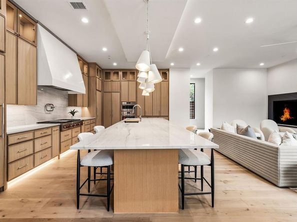 3959  Hockaday Drive , Dallas Texas 75229