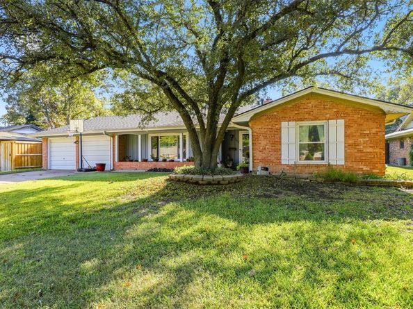 5629  Whitman Avenue , Fort Worth Texas 76133