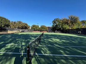 4242 N Capistrano Drive  181, Dallas Texas 75287