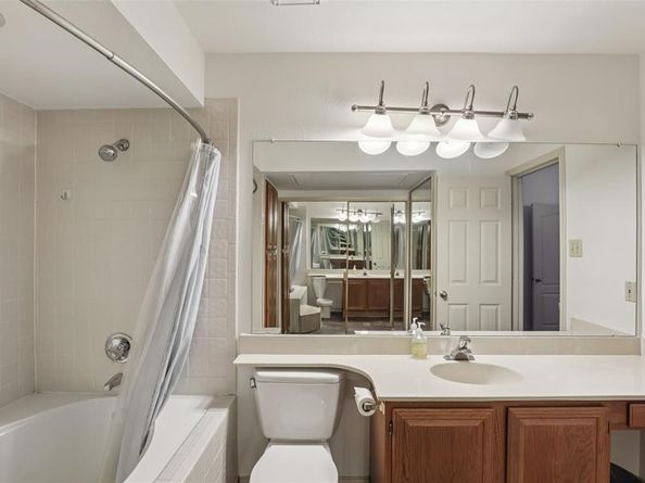 4242 N Capistrano Drive  181, Dallas Texas 75287