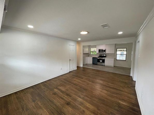 2045  Delmar Drive , Garland Texas 75041