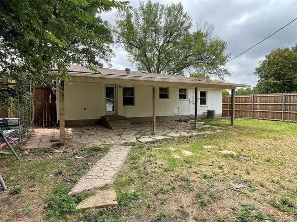 2045  Delmar Drive , Garland Texas 75041