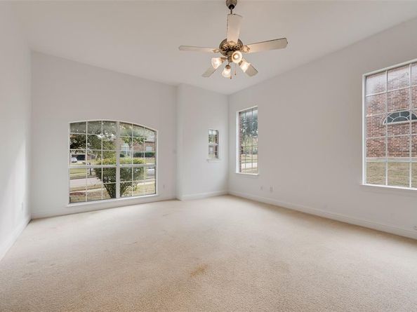 413  Kearsarge Street , DeSoto Texas 75115