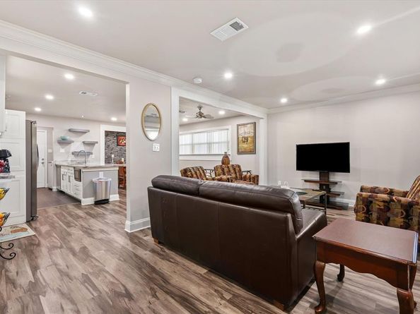 2326  Stanford Street , Garland Texas 75041