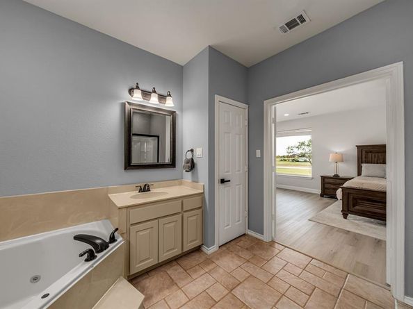 4094  Preston Lakes Circle , Celina Texas 75009