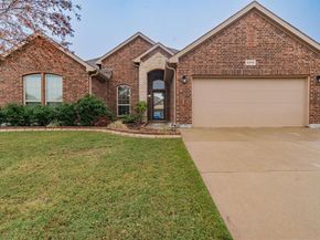 2216  Rosalinda Pass , Fort Worth Texas 76131