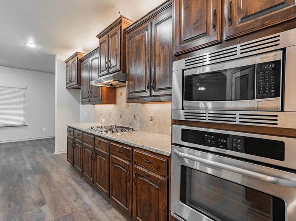 2216  Rosalinda Pass , Fort Worth Texas 76131